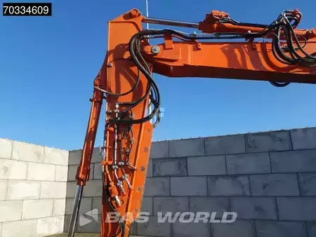 Hydraulic Excavators 2020 Hitachi ZX135 US-6 Blade - First Owner (11)