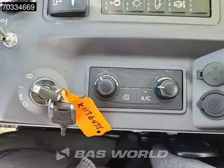 Minibagry 2025 DEVELON DX55 R-7 A/C (29)