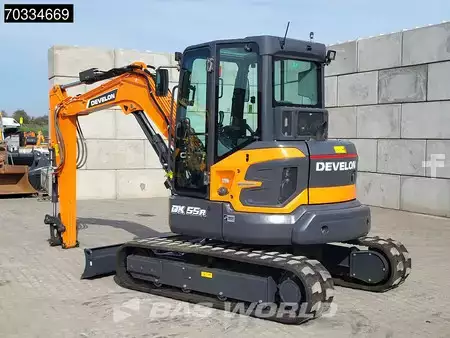 Minibagry 2025 DEVELON DX55 R-7 A/C (6)