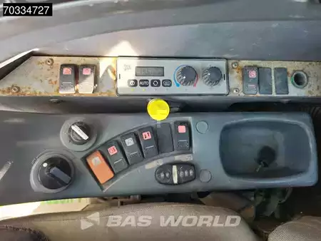 Pelle sur pneus 2007 JCB JS145W Dutch Registration (34)
