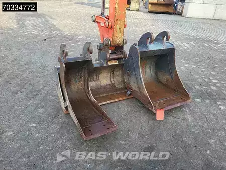 Minigrävare 2023 Kubota U36 -4 3 Buckets (13)