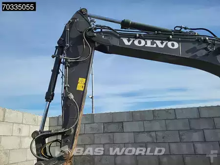 Escavadora de rastos 2016 Volvo EC380 E NL (11)