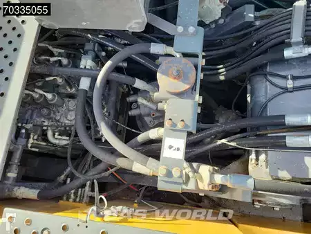Escavadora de rastos 2016 Volvo EC380 E NL (18)