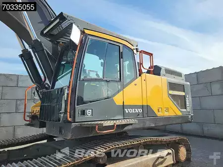 Escavadora de rastos 2016 Volvo EC380 E NL (24)