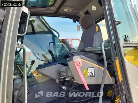 Escavadora de rastos 2016 Volvo EC380 E NL (30)