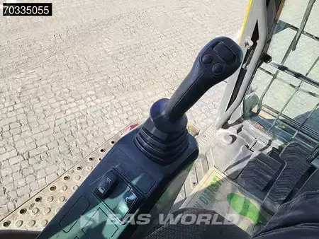 Escavadora de rastos 2016 Volvo EC380 E NL (33)