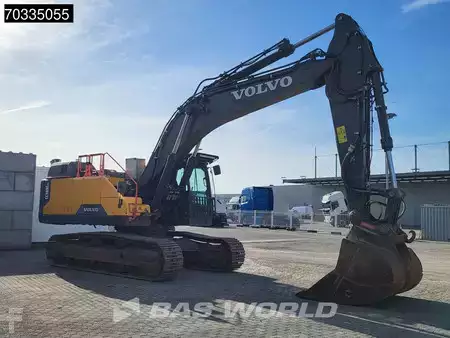 Escavadora de rastos 2016 Volvo EC380 E NL (7)