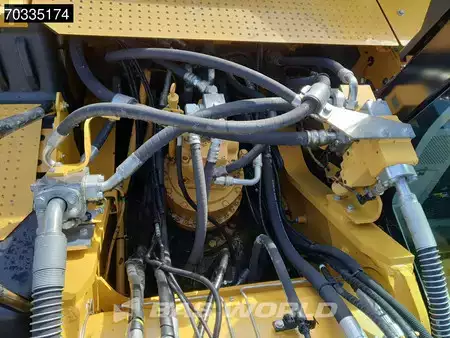 Beltegraver 2020 Caterpillar 330 07B Leica GPS (22)