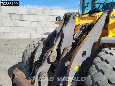 Wielladers 2004 Volvo L70 E Low Hours! (11)