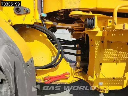 Wielladers 2004 Volvo L70 E Low Hours! (23)