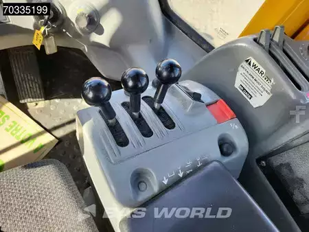 Wielladers 2004 Volvo L70 E Low Hours! (30)