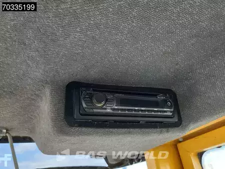 Wielladers 2004 Volvo L70 E Low Hours! (39)