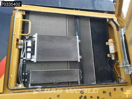 Beltegraver 2019 Caterpillar 352 F XE (21)