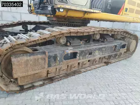 Beltegraver 2019 Caterpillar 352 F XE (27)