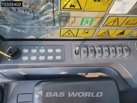 Beltegraver 2019 Caterpillar 352 F XE (40)