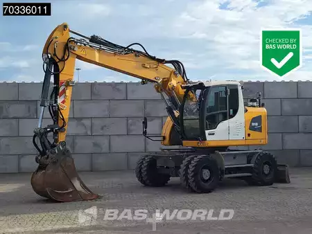 Mobilní bagry 2017 Liebherr A918 (1)