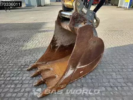 Mobilní bagry 2017 Liebherr A918 (14)
