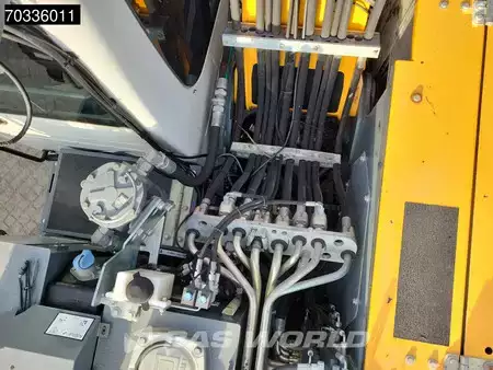 Mobilní bagry 2017 Liebherr A918 (16)