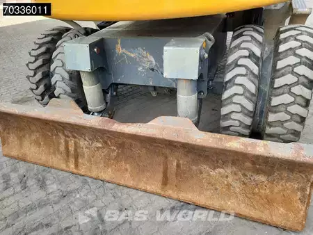 Mobilní bagry 2017 Liebherr A918 (26)