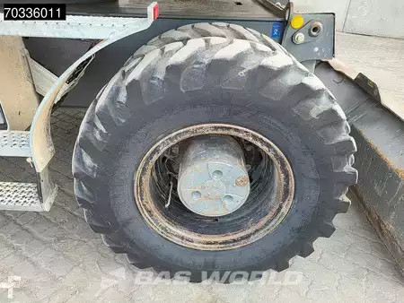 Mobilní bagry 2017 Liebherr A918 (28)