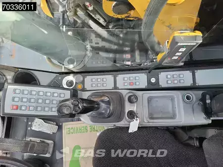 Mobilní bagry 2017 Liebherr A918 (38)