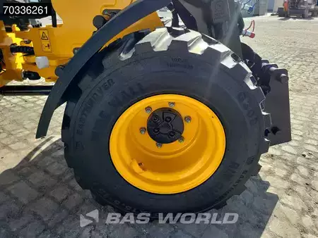 Cargadoras de ruedas 2025 JCB 403 SP FACTORY WARRANTY - GIANT COUPLER - KUBOTA (17)