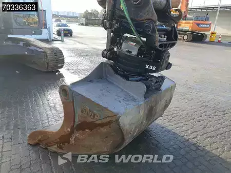 Rupsgraafmachines 2019 Volvo EC300 E L (12)