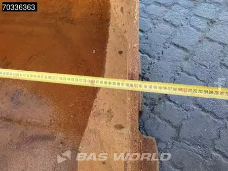 Rupsgraafmachines 2019 Volvo EC300 E L (16)