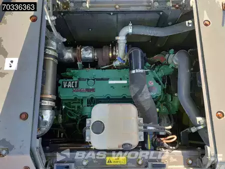 Rupsgraafmachines 2019 Volvo EC300 E L (19)