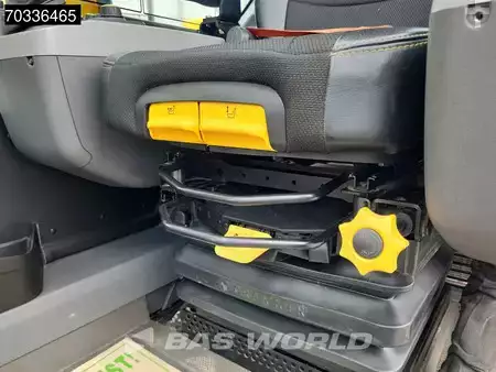 Pelles sur chenilles 2022 JCB 140X L SV (32)