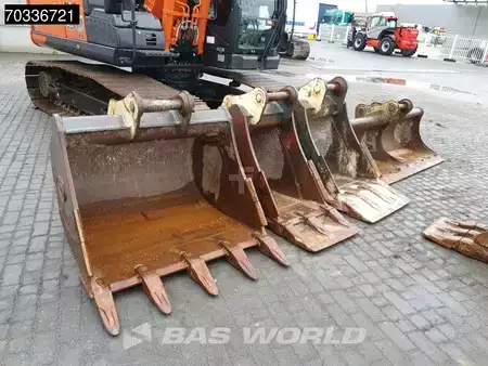 Bæltegraver 2023 Hitachi ZX130 LCN-7 5 Buckets (16)