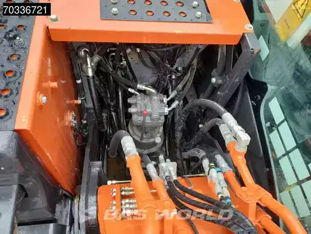 Bæltegraver 2023 Hitachi ZX130 LCN-7 5 Buckets (31)
