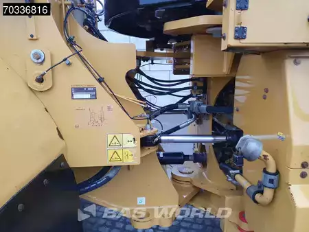 Chargeuse sur pneus 2015 Caterpillar 966 M (23)