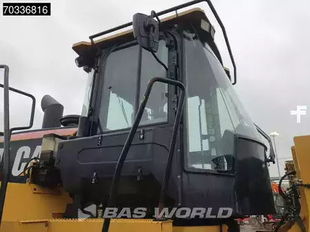 Chargeuse sur pneus 2015 Caterpillar 966 M (25)