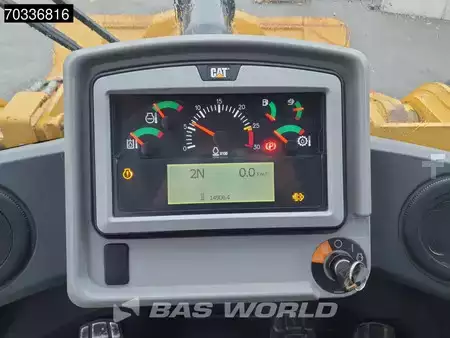 Chargeuse sur pneus 2015 Caterpillar 966 M (36)