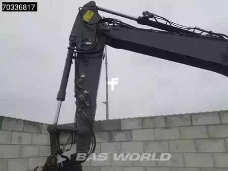 Escavadora de rastos 2016 Volvo ECR235 E L (10)
