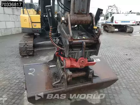 Escavadora de rastos 2016 Volvo ECR235 E L (12)