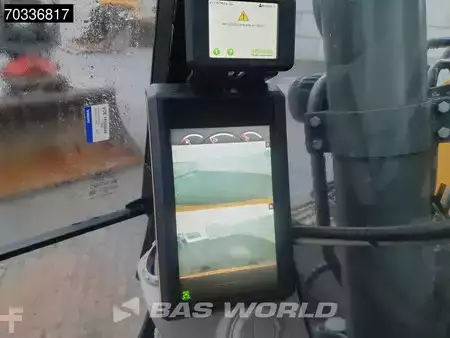 Escavadora de rastos 2016 Volvo ECR235 E L (37)