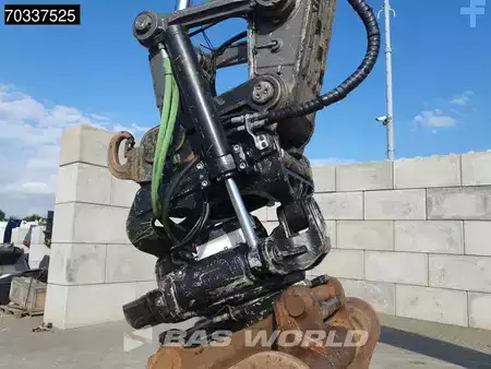Hydraulic Excavators 2017 Volvo EC300 E L (13)