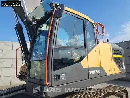Hydraulic Excavators 2017 Volvo EC300 E L (27)