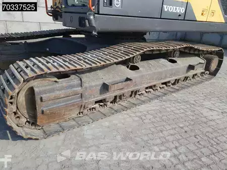Hydraulic Excavators 2017 Volvo EC300 E L (30)
