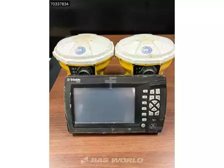 Ostatní 2015 Trimble CB460 (2)