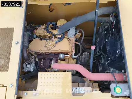 Hydraulic Excavators 2018 Caterpillar 320 -07A (17)