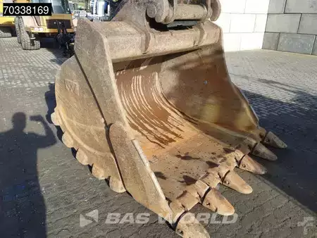 Hydraulic Excavators 2020 Caterpillar 352 F (15)