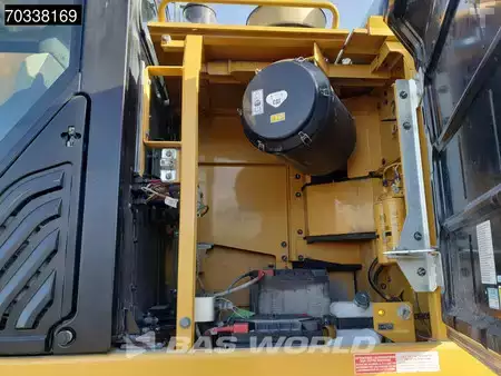 Hydraulic Excavators 2020 Caterpillar 352 F (22)