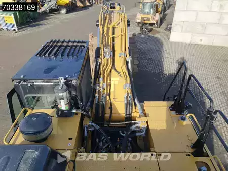 Hydraulic Excavators 2020 Caterpillar 352 F (8)