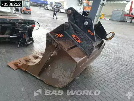 Kettenbagger 2020 Liebherr R930 LC (14)