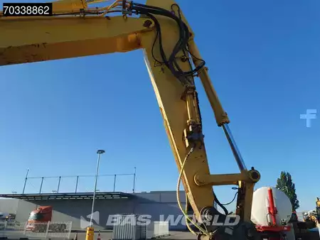 Hydraulic Excavators 2018 Komatsu HB365 LC-3 HB365LC-3 (12)
