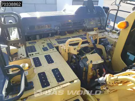 Hydraulic Excavators 2018 Komatsu HB365 LC-3 HB365LC-3 (16)