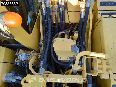 Hydraulic Excavators 2018 Komatsu HB365 LC-3 HB365LC-3 (19)